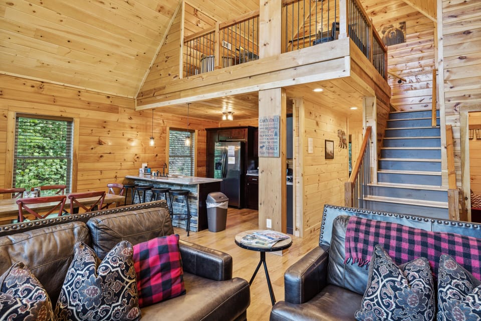 Cabin, 3 Bedrooms | Interior