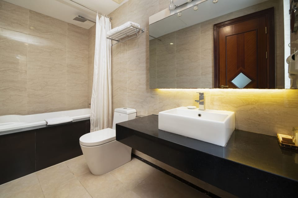 Deep soaking tub, rainfall showerhead, free toiletries, hair dryer