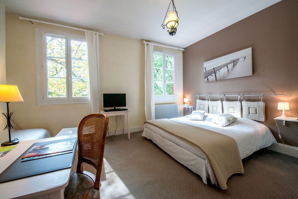 Superior Double Room | Desk, WiFi (free)