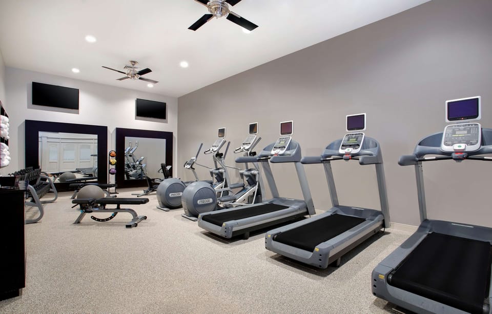 Embassy Suites by Hilton Orlando International Dr Conv Ctr Hotel in Orlando
