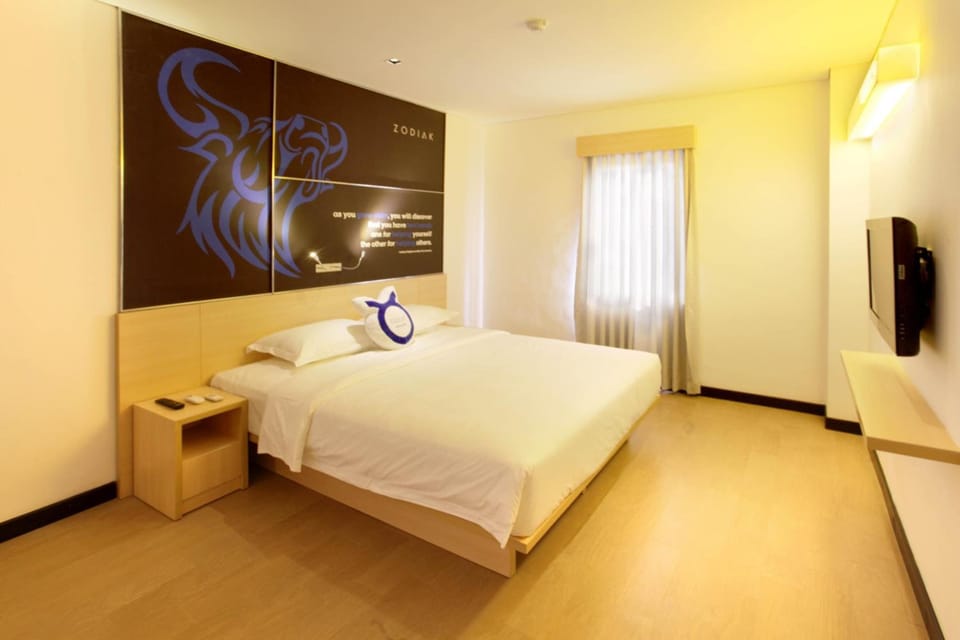 In-room safe, desk, free WiFi, bed sheets