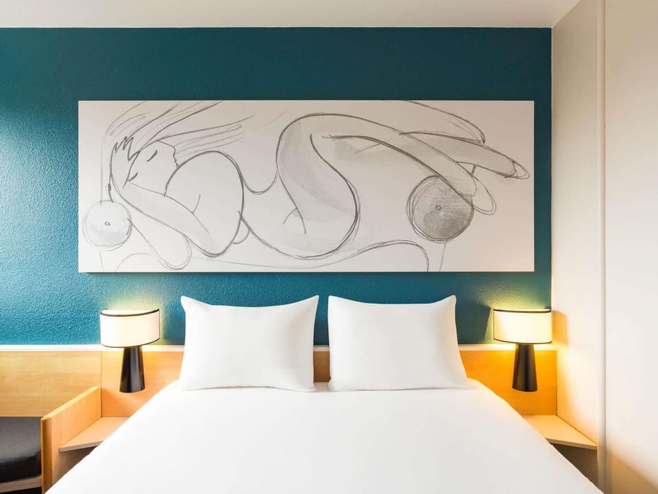 1 bedroom, premium bedding, pillowtop beds, desk
