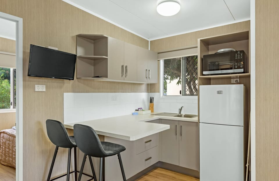 Superior 1 Bedroom Cabin - Sleeps 2 | Private kitchen | Fridge, microwave, stovetop, electric kettle