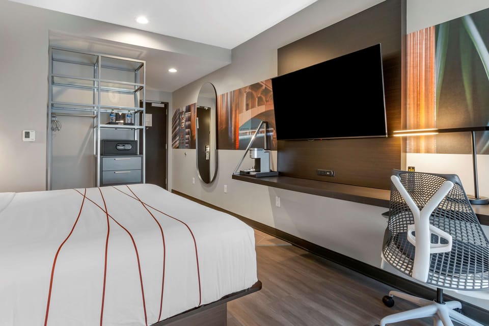 Premium bedding, desk, laptop workspace, WiFi