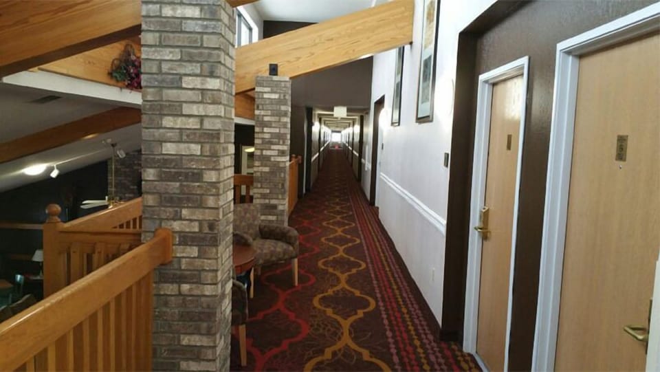 New Prague Inn & Suites Hotel in New Prague
