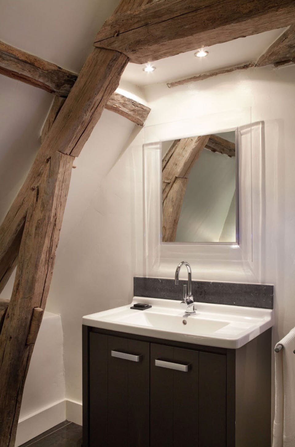 Suite, 1 King Bed with Sofa bed, Garden View | Bathroom | Designer toiletries, hair dryer, bathrobes, slippers