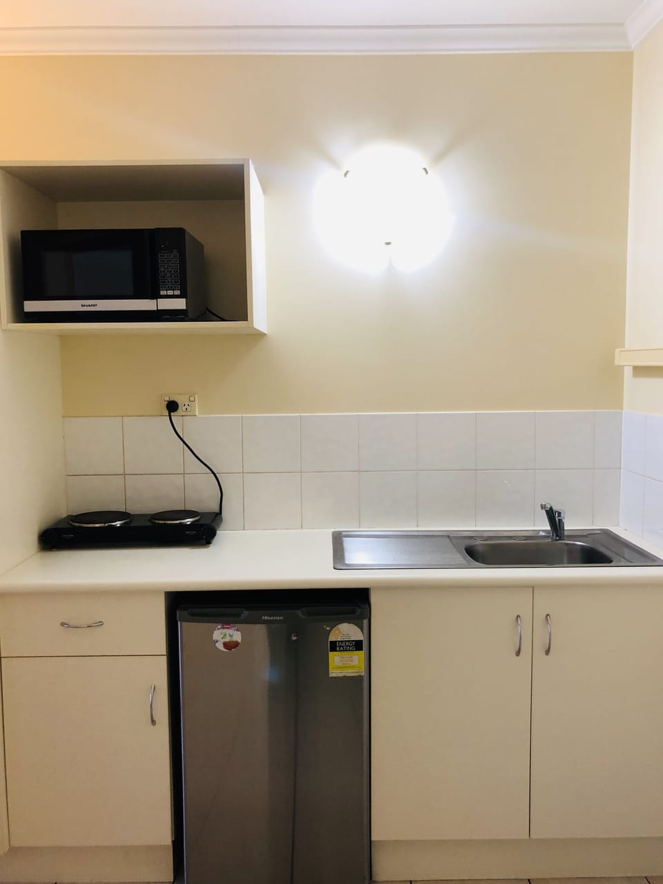 Family Reef Studio | Private kitchen | Fridge, microwave, coffee/tea maker, electric kettle