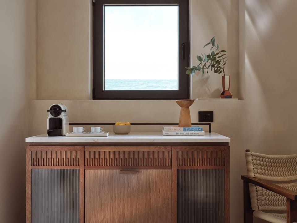 Panorama Suite Sea Front | Premium bedding, minibar, in-room safe, individually decorated