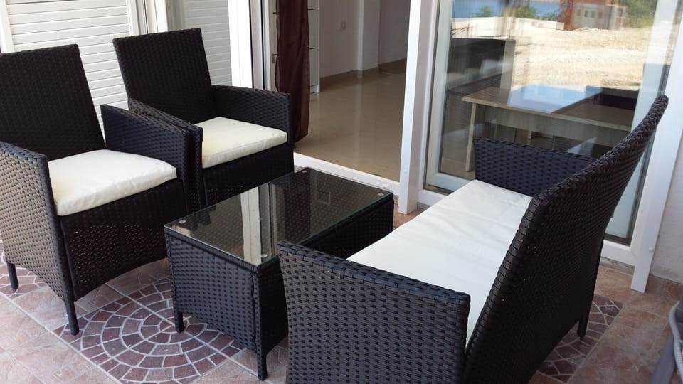 Apartment, 1 Bedroom, Accessible, Smoking | Balcony