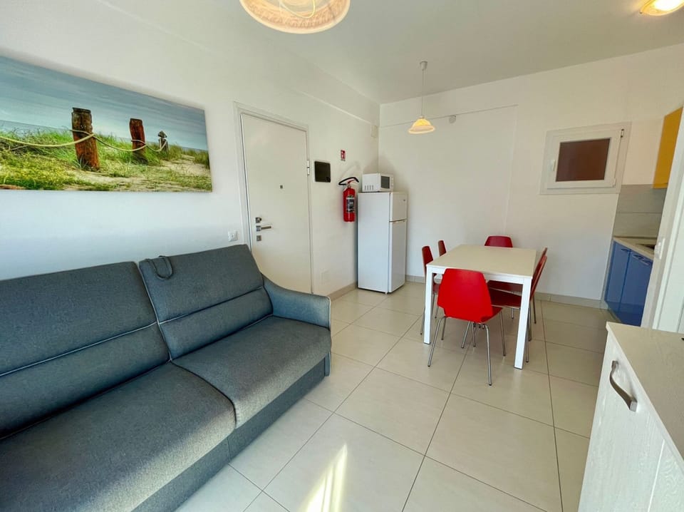 Apartment, 2 Bedrooms, Balcony | Living area