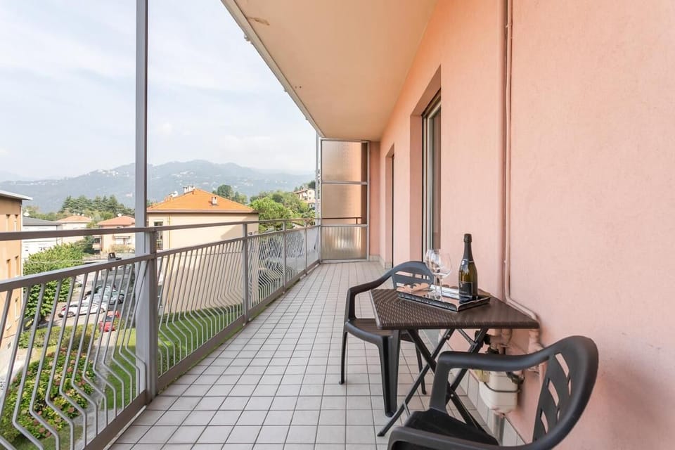 Classic Apartment | Terrace/patio