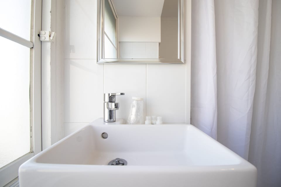 Triple Room, Private Bathroom | Bathroom | Combined shower/tub, towels, soap, shampoo