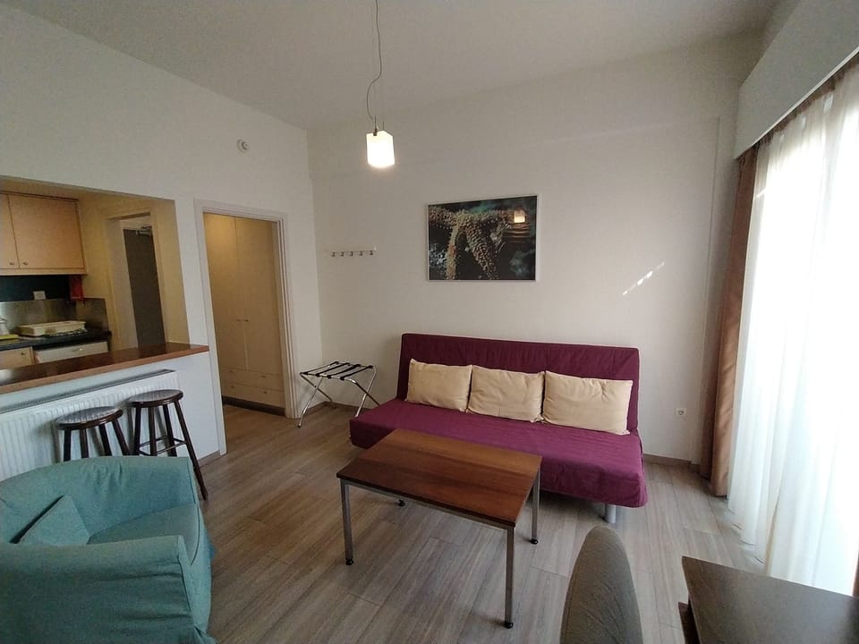 Single Studio, City View | Premium bedding, in-room safe, desk, blackout drapes