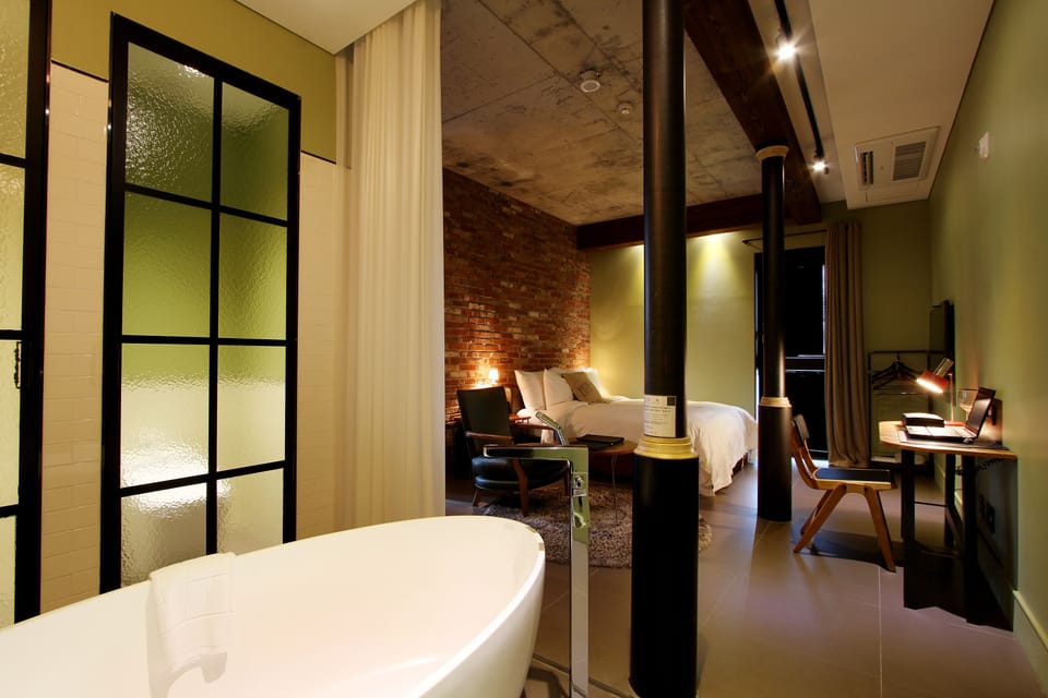 Deluxe Double Room | Bathroom | Designer toiletries, hair dryer, bathrobes, bidet
