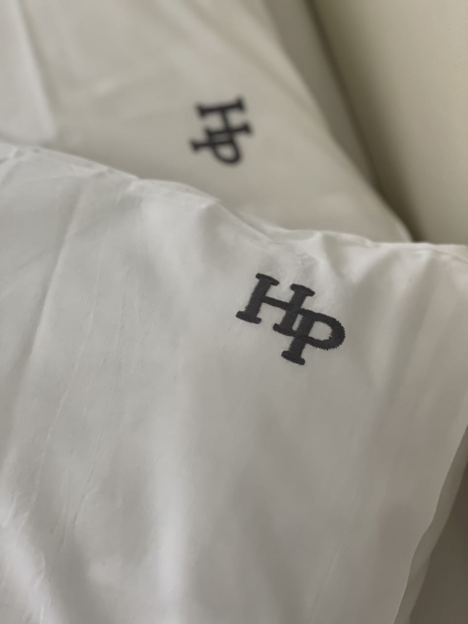 Free cribs/infant beds, free WiFi, bed sheets