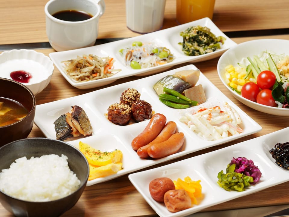 Daily buffet breakfast for a fee