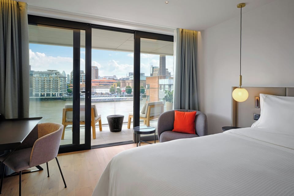 Egyptian cotton sheets, premium bedding, in-room safe, desk