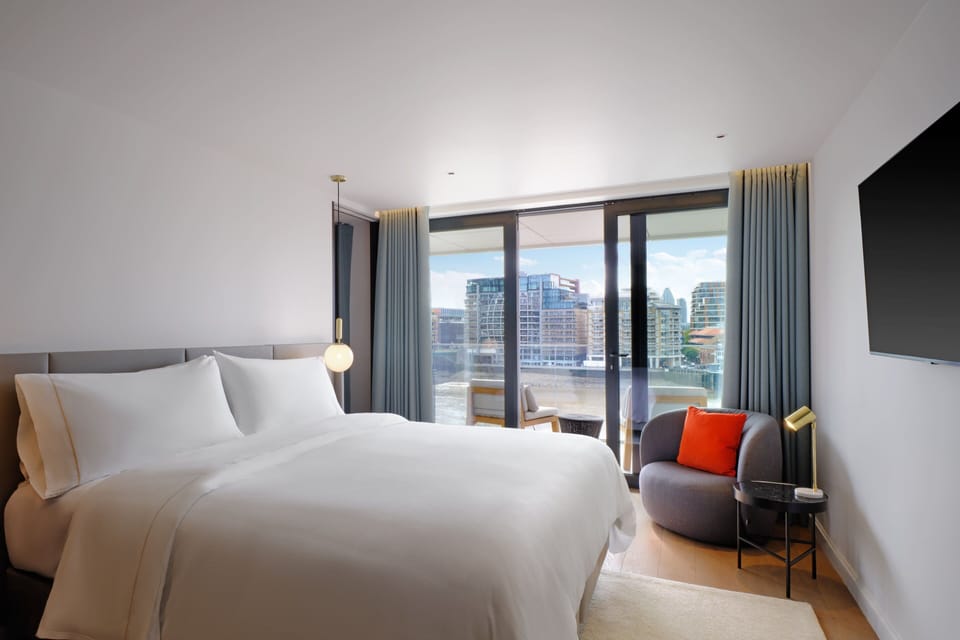 Egyptian cotton sheets, premium bedding, in-room safe, desk