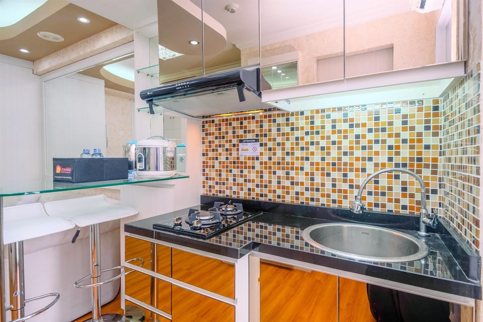 Room | Private kitchen | Fridge, stovetop, dishwasher, cookware/dishes/utensils