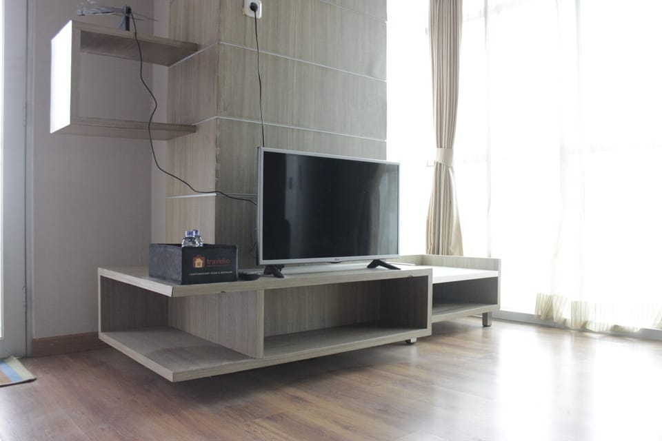 Room | Living room | TV