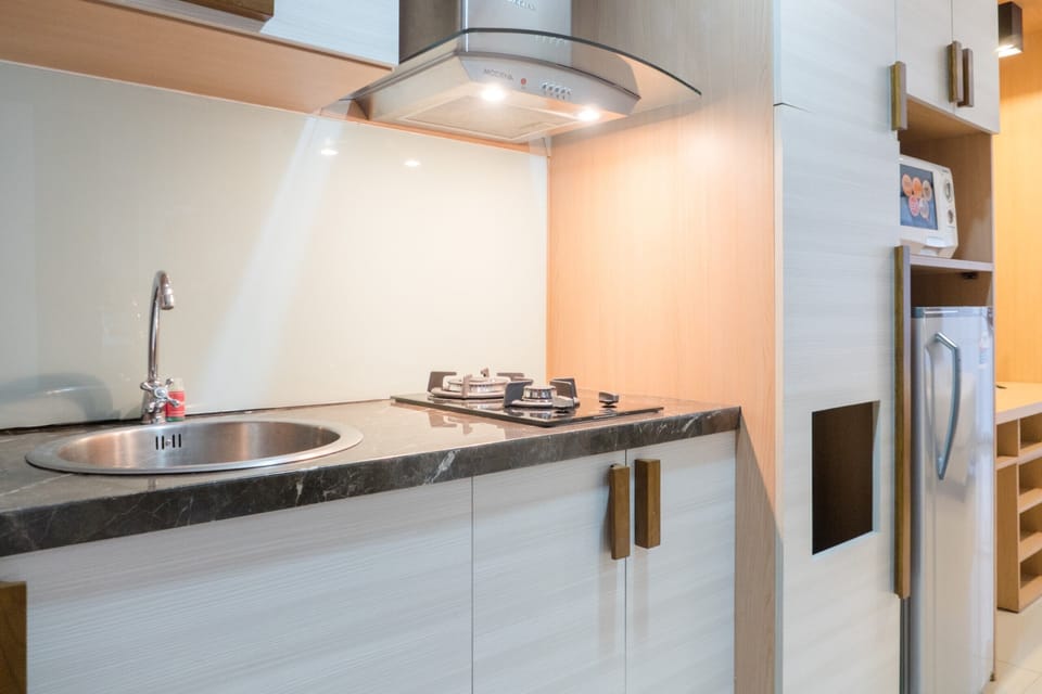 Room | Private kitchen | Fridge, stovetop, dishwasher, cookware/dishes/utensils