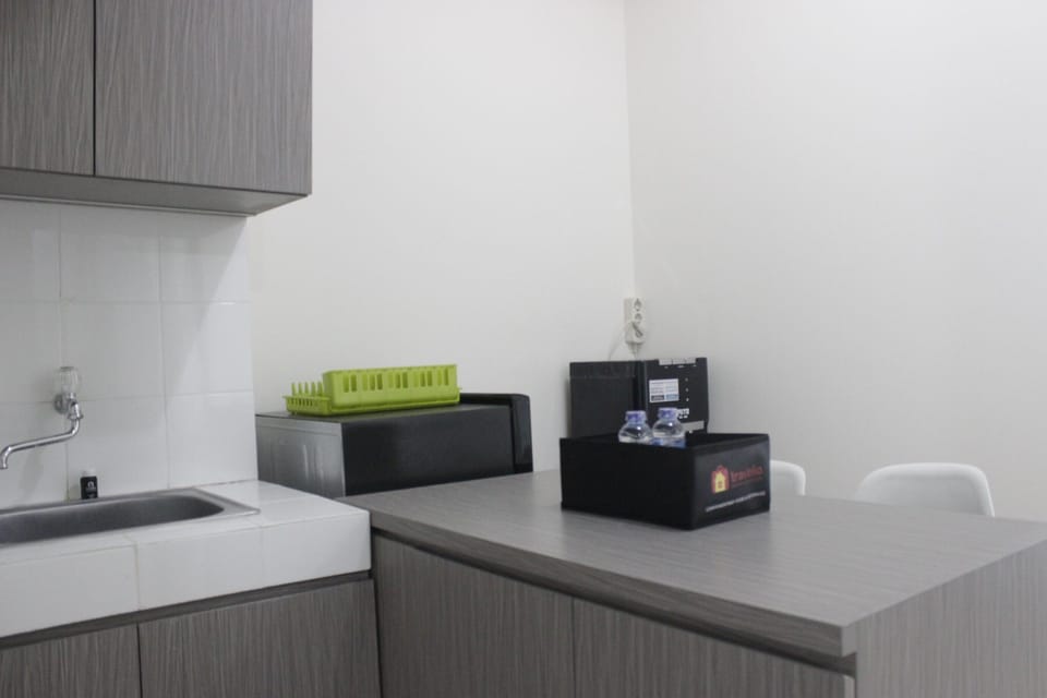 Room | Private kitchen | Fridge, stovetop, dishwasher, cookware/dishes/utensils