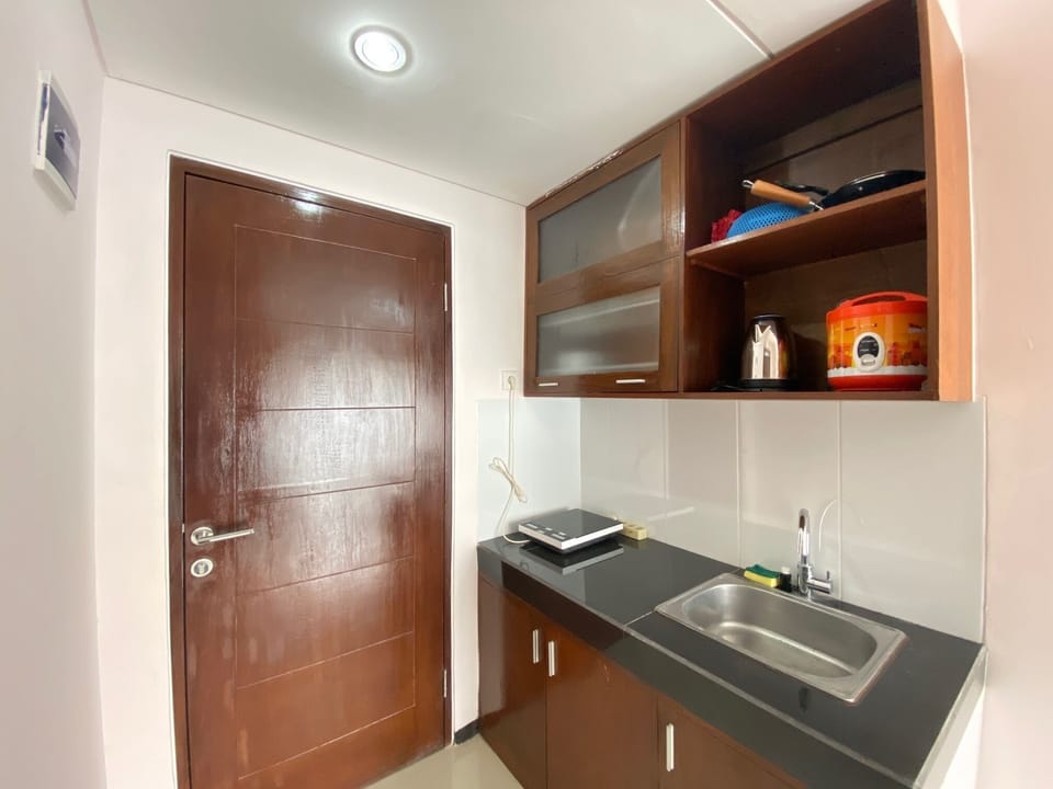 Room | Private kitchen | Fridge, stovetop, dishwasher, electric kettle