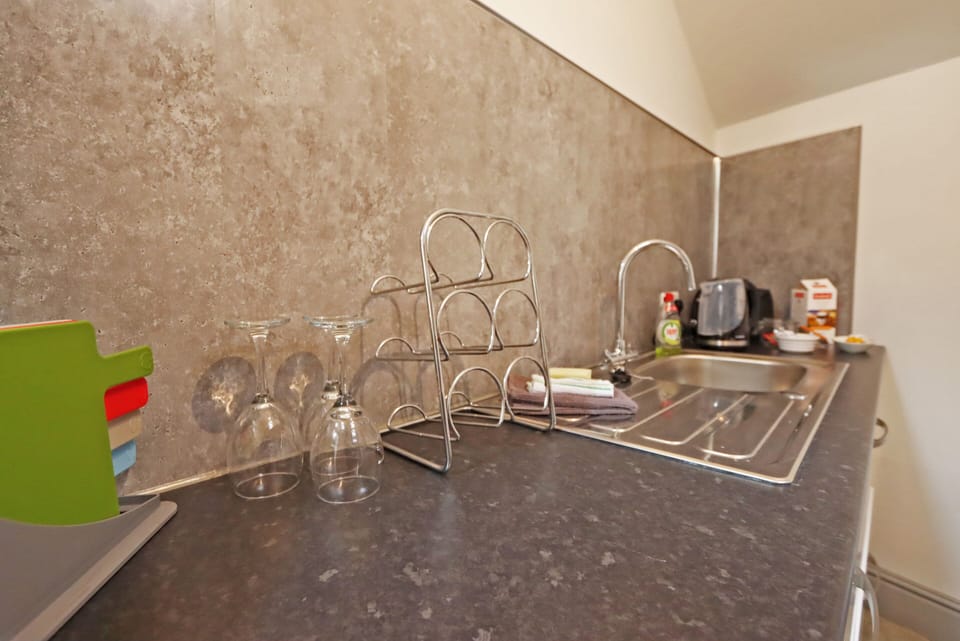 Apartment, Private Bathroom | Shared kitchen