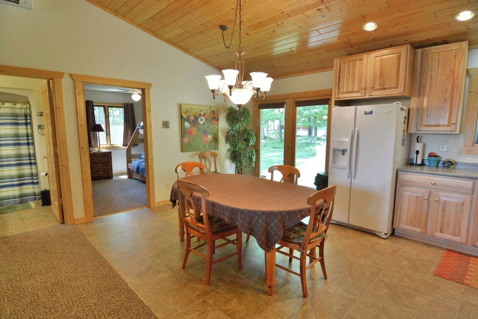 House, Multiple Beds, Patio | Dining