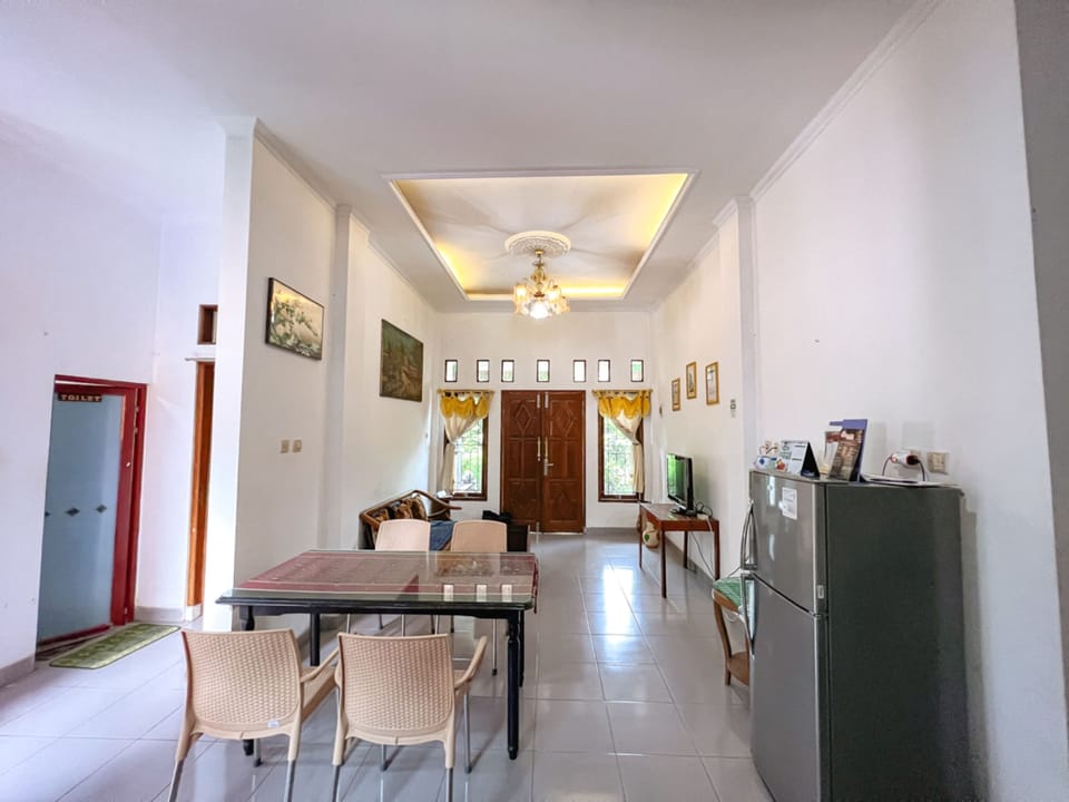 Standard House, 3 Bedrooms | Private kitchenette | Fridge, stovetop, rice cooker, cookware/dishes/utensils