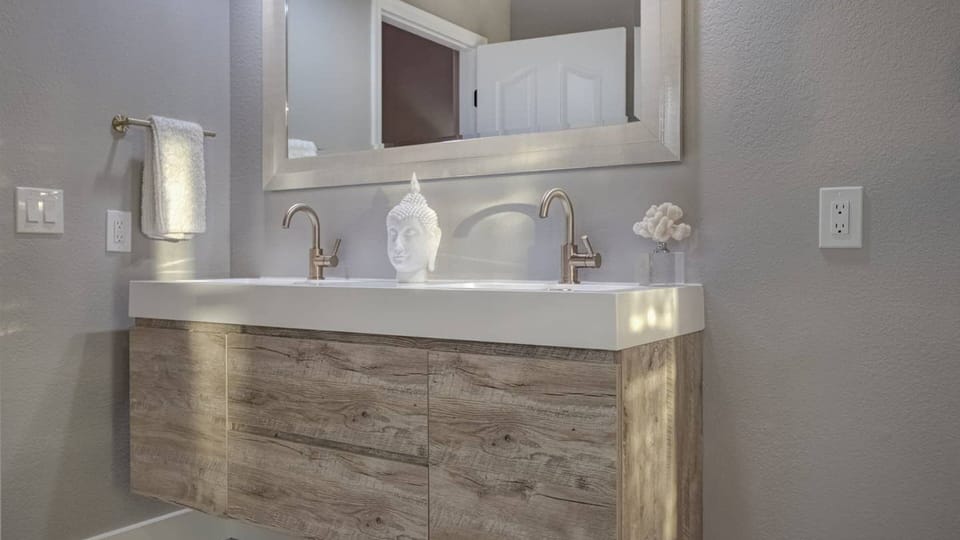 Scottsdale Kierland 4 Bdrm W/resort Like Backyard House in Scottsdale