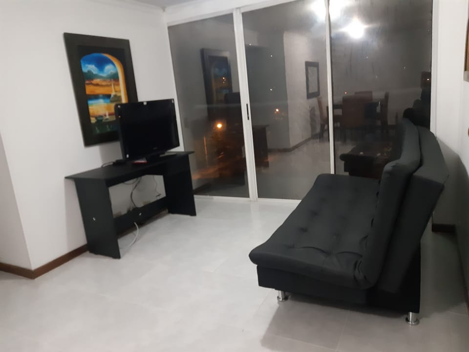 Apartment, 2 Bedrooms, Accessible, Balcony | Dining room