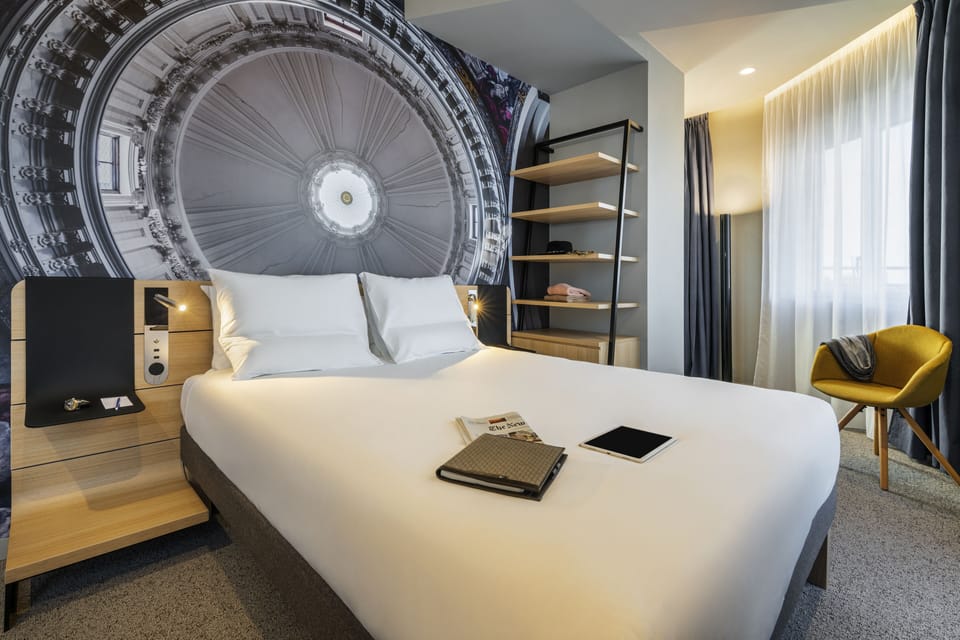 Superior Room, 1 Double Bed, Balcony (Paris rooftops view) | Premium bedding, pillowtop beds, minibar, in-room safe