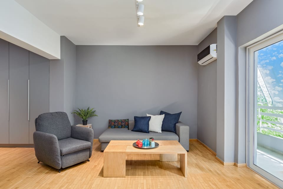 City Apartment, 1 Bedroom, Balcony | Living area | 40-inch Smart TV with digital channels, TV, Netflix
