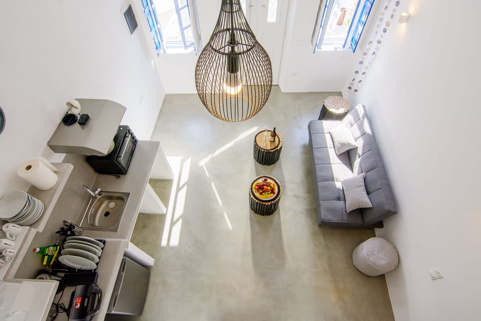Exclusive House, Patio | Living area | 42-inch LED TV with cable channels, TV
