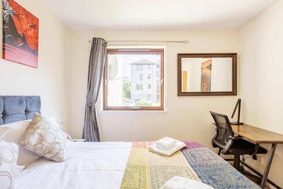 Apartment | 2 bedrooms, iron/ironing board, free WiFi, bed sheets