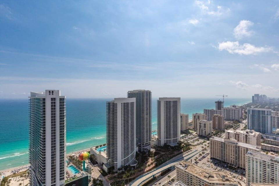 Condo, 2 Bedrooms | Exterior