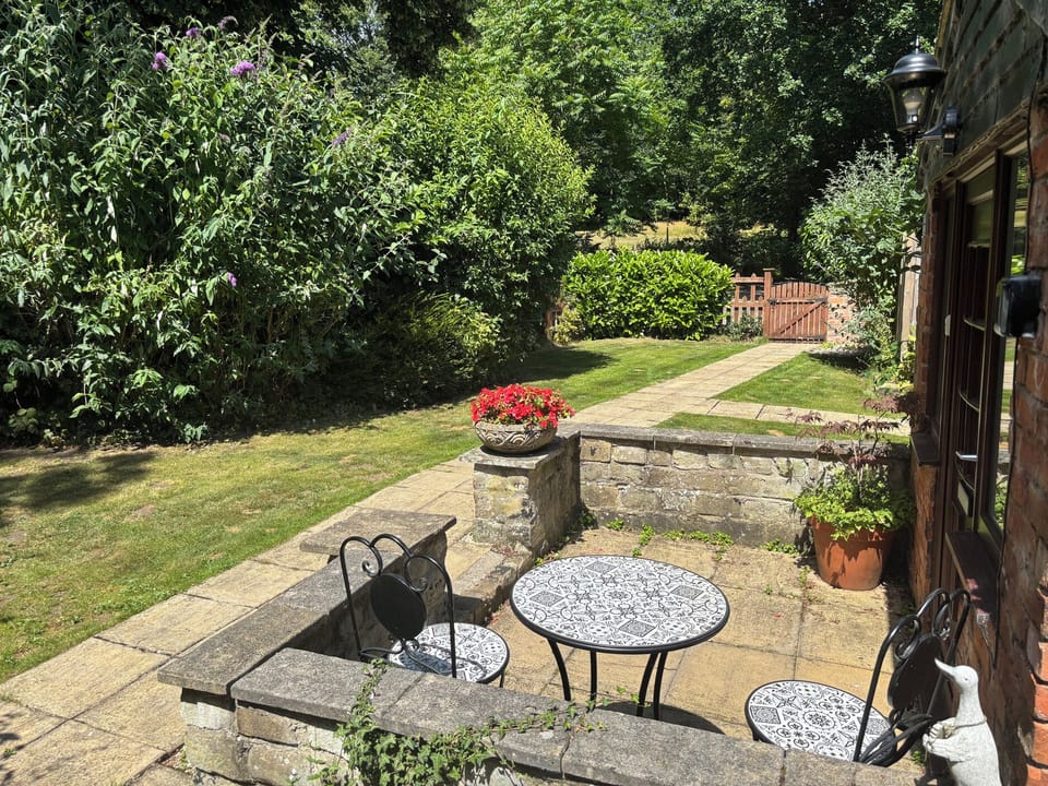 Cottage | Outdoor dining