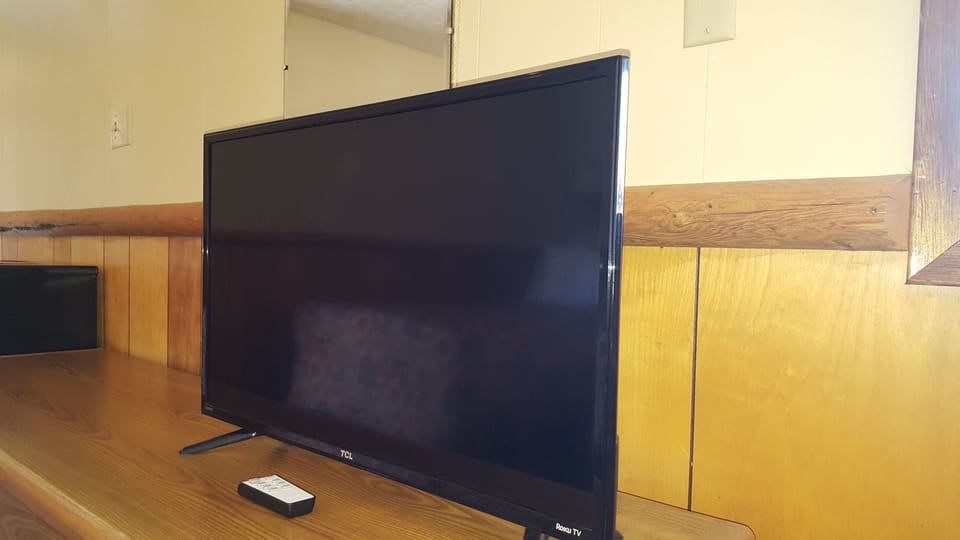 Family Room, 1 Bedroom - No Pets | Room amenity