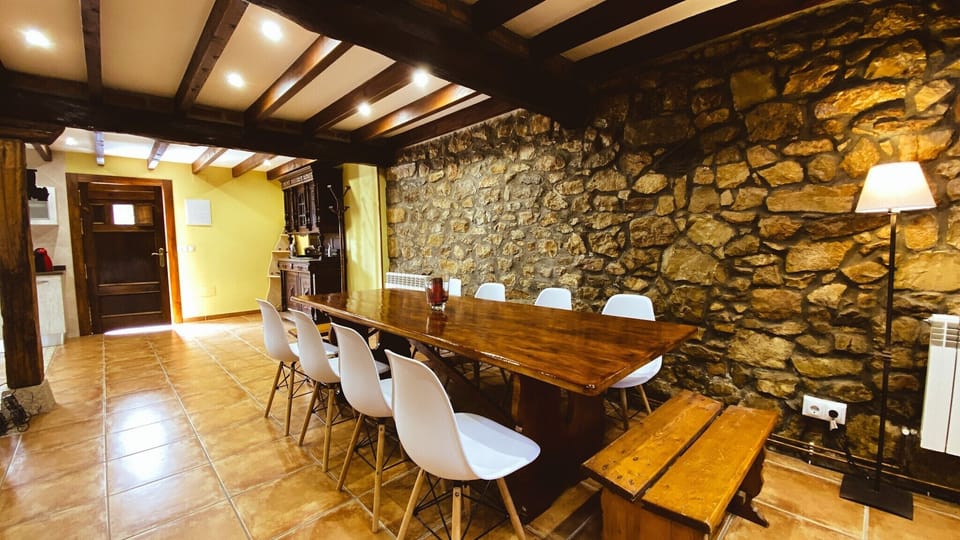 House, Private Bathroom | Lounge