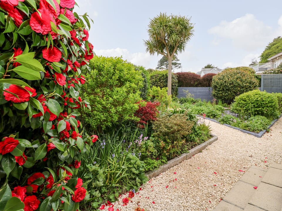 Cottage | Property grounds