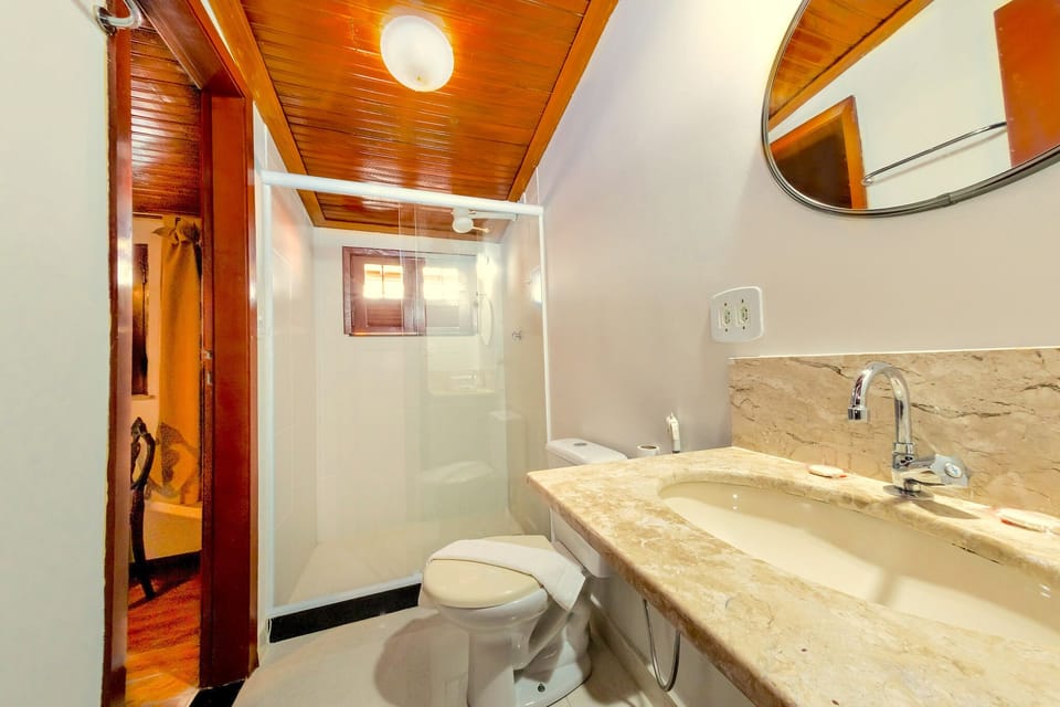 Shower, towels