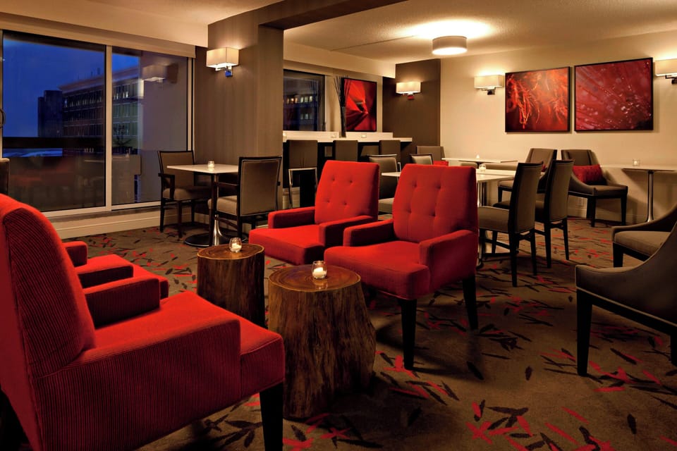 Delta Hotels by Marriott Winnipeg Hotel in Winnipeg