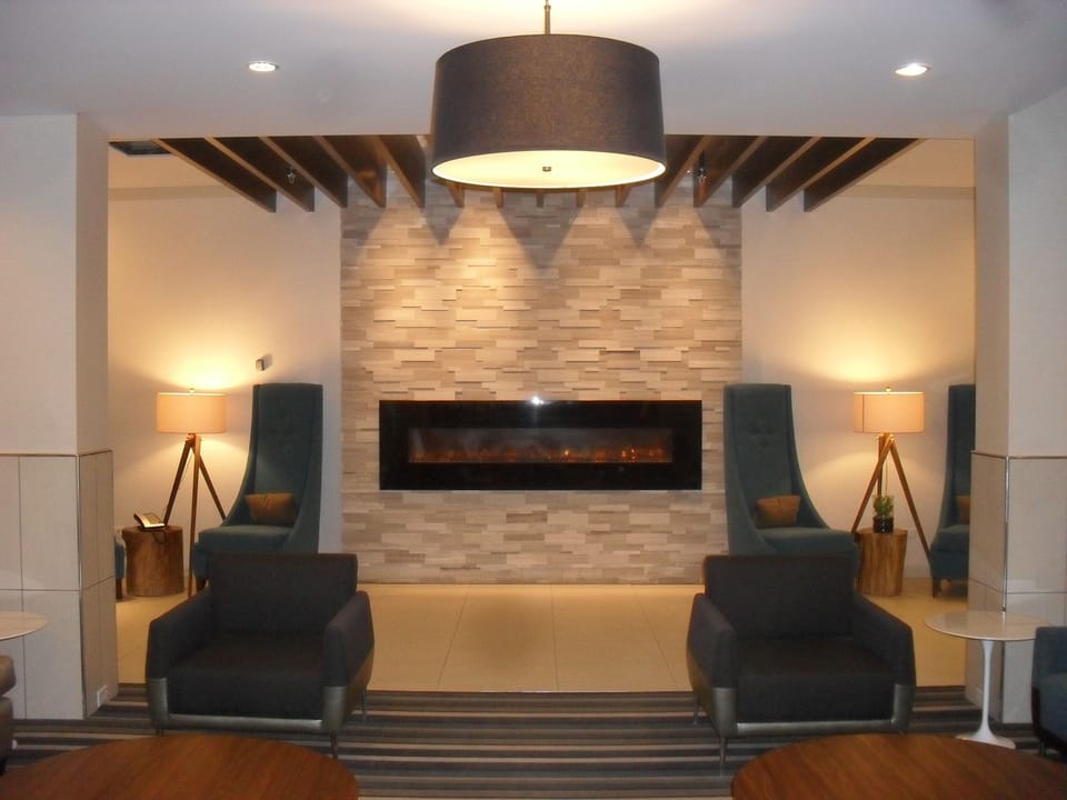 Delta Hotels by Marriott Winnipeg Hotel in Winnipeg