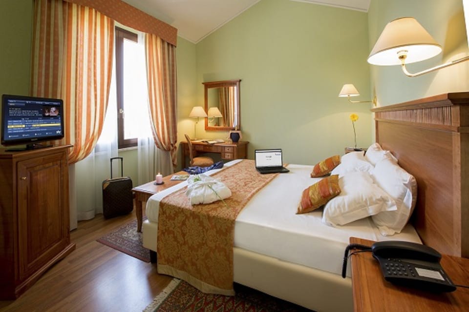 SUPERIOR | Minibar, in-room safe, individually furnished, desk