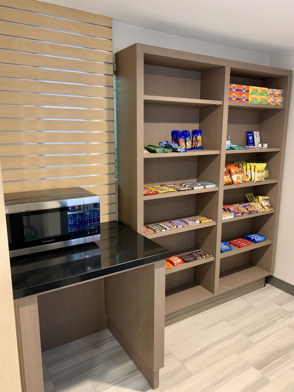 Snack bar
