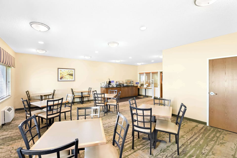 Free continental breakfast