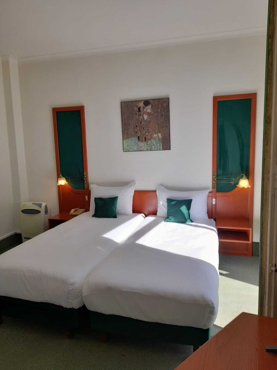 Twin Room | Minibar, desk, blackout drapes, free WiFi