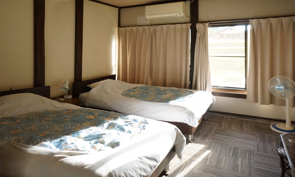 Twin Room | Free WiFi