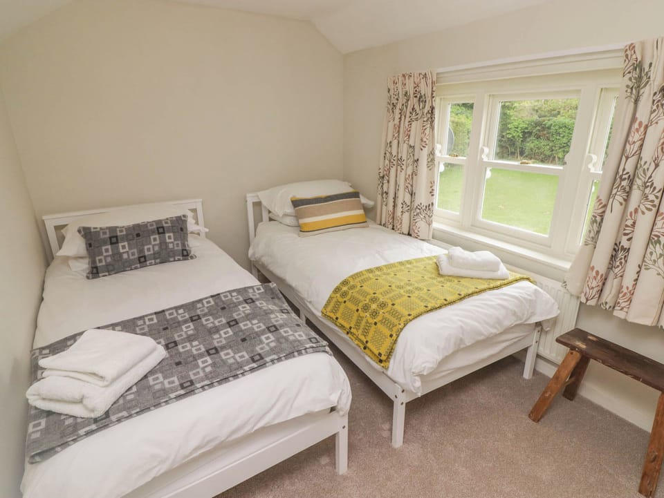 Cottage | Interior
